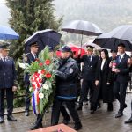 Odavanje počasti Leutaru