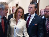 Bračni par Hegseth