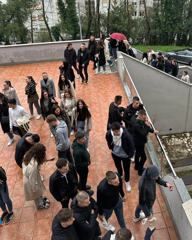 Učenici Srednje škole Vitez posjetili su SCM/ Foto: Facebook SCM