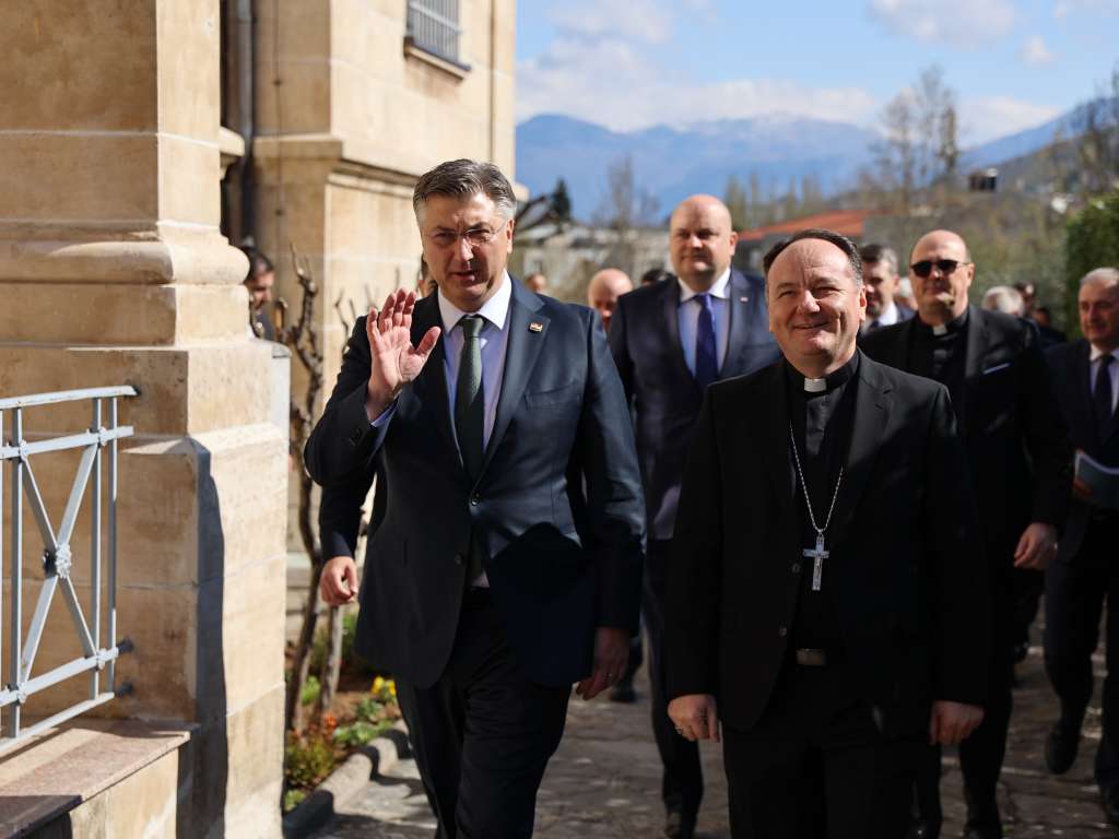Andrej Plenković i biskup Petar Palić