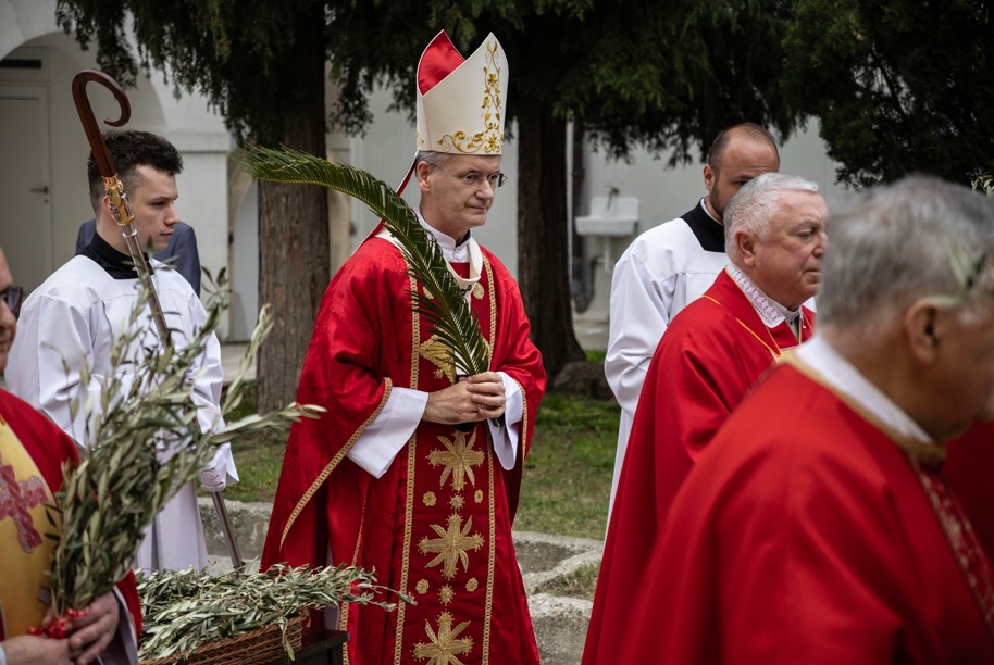 Nadbiskup Dražen Kutleša
