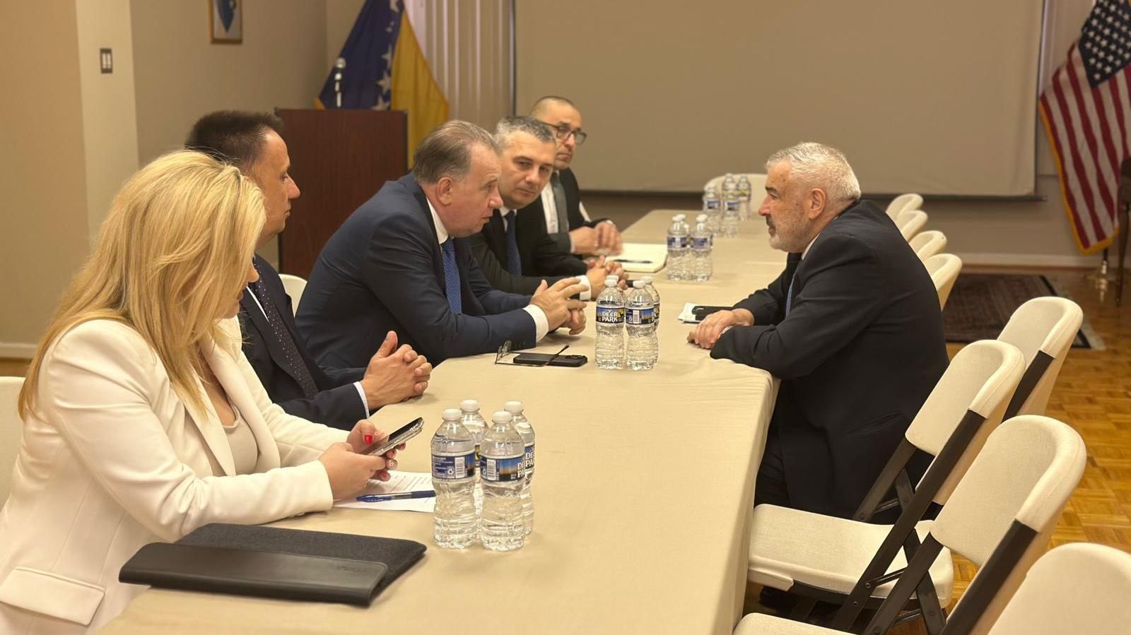 Nermin Nikšić u Americi