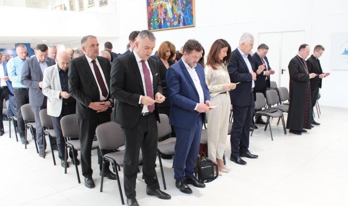 politika i crkva