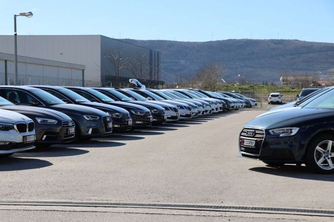 Automobili / Foto: Agencija