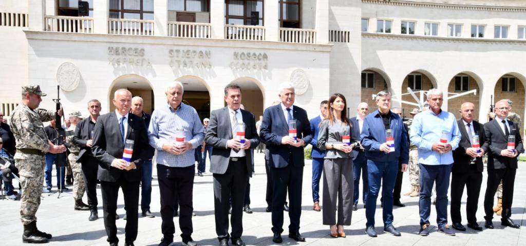 Čović i izaslanstvo HNS-a na komemoraciji pripadnicima GS HVO-a i HV-a u Mostaru
