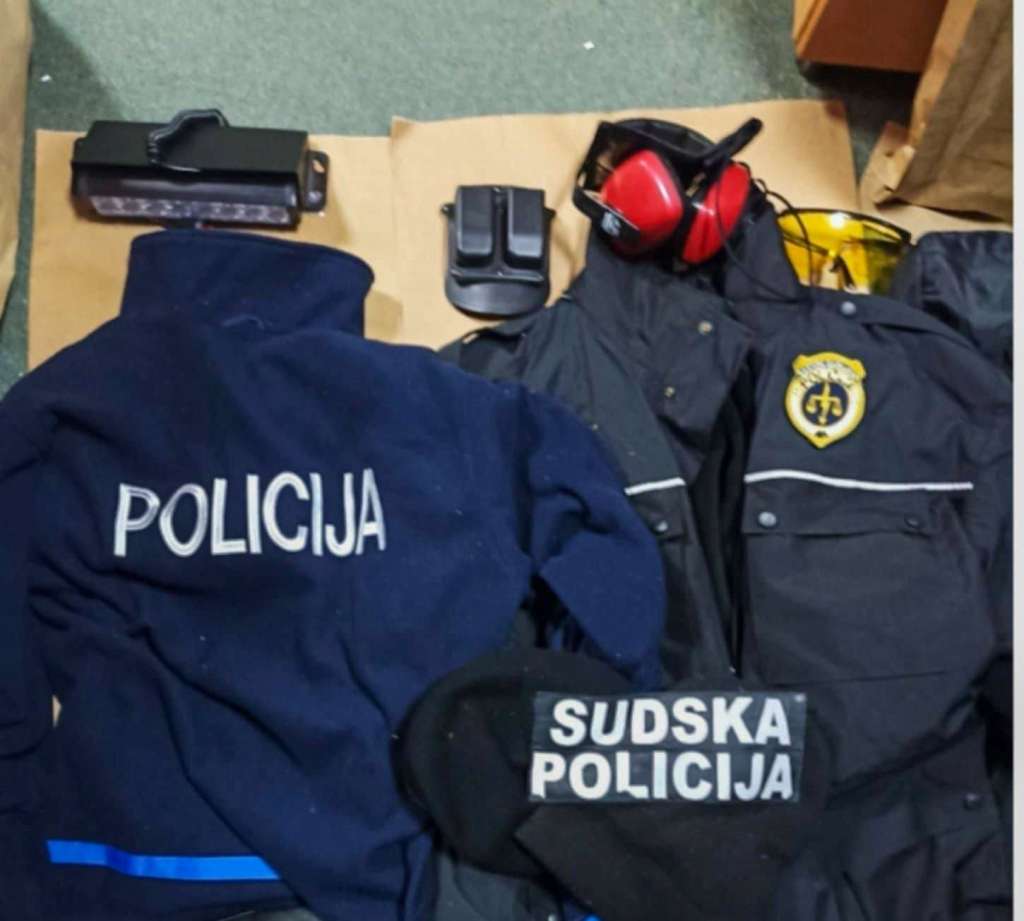 Policijska uniforma / Foto: Agencija