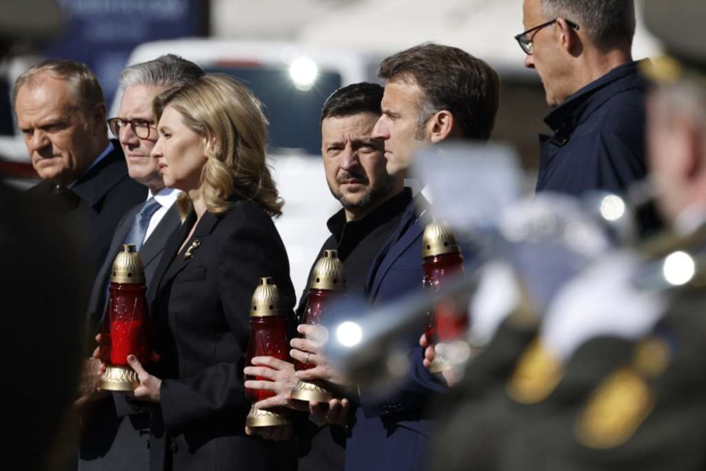 Lideri u Kijevu pozivaju na primirje / Foto: Fena/EPA