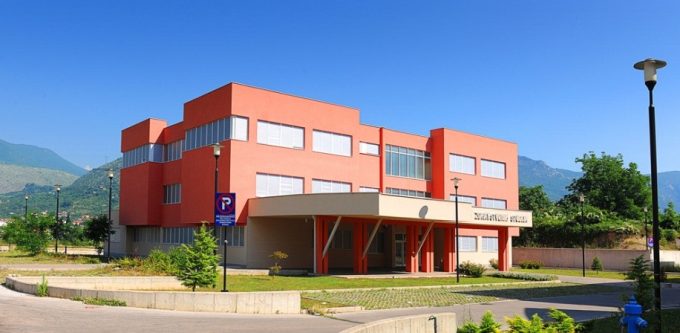 Fakultet zdravstvenih studija