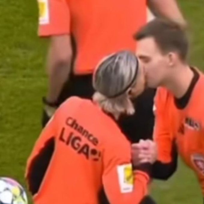 Poljubac / Foto. Screenshot