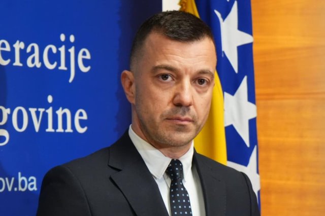 Damir Džeba