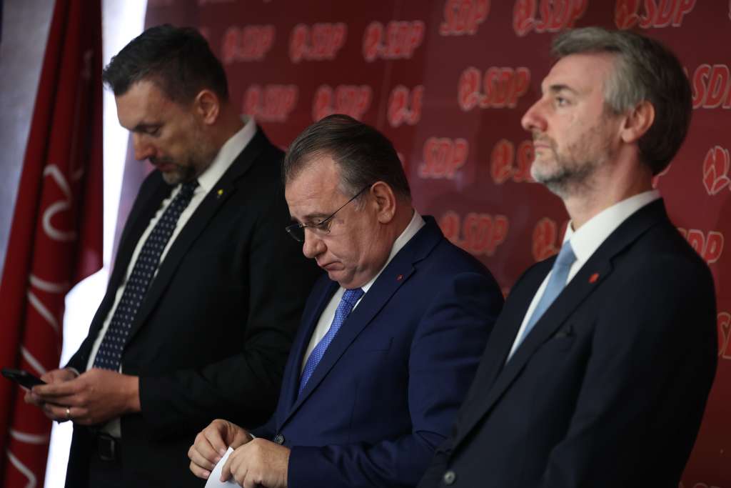 Nermin Nikšić, Elmedin Konaković, Edin Forto / Foto: Agencija