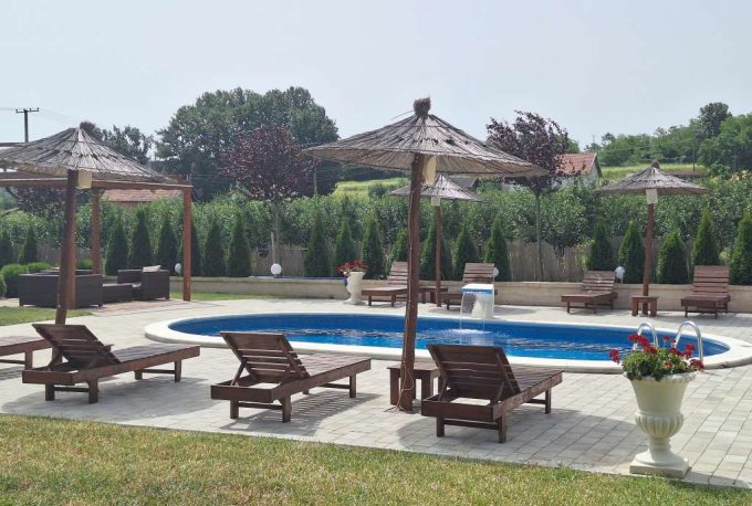 Vila s bazenom / Foto: Agencija