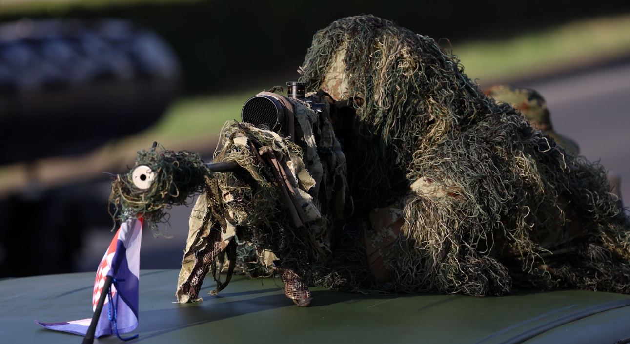 Vojni mimohod u Zagrebu