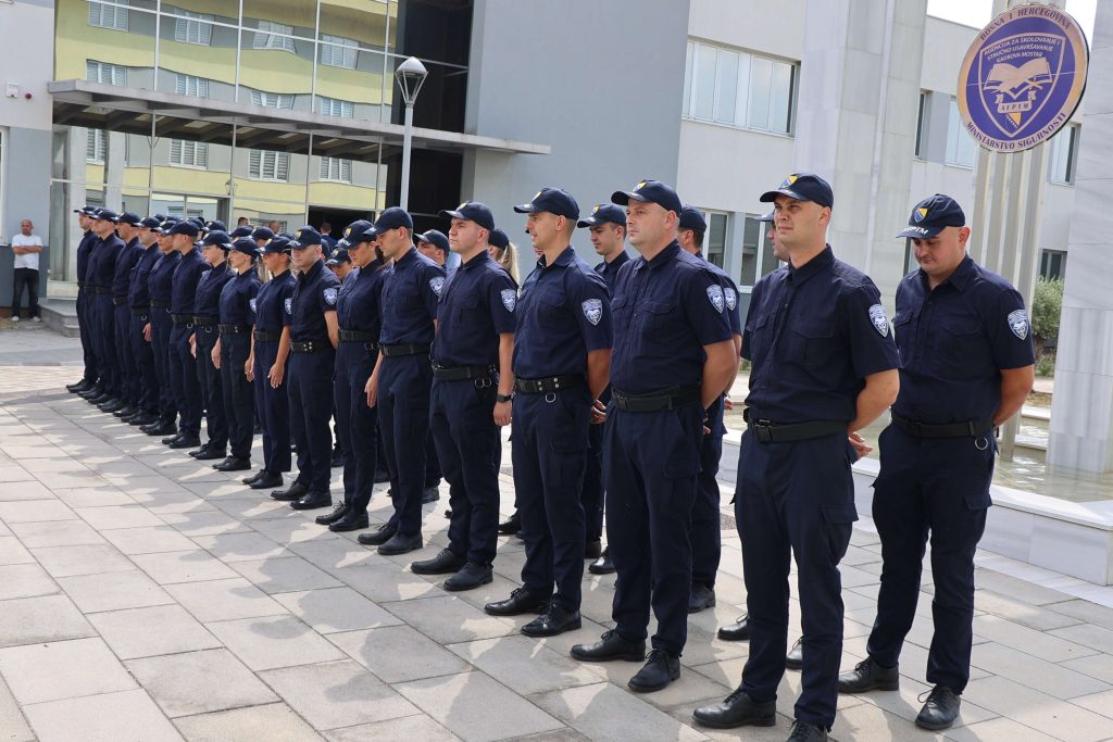 MUP HNŽ-a bogatiji za 34 mlađa inspektora / Foto: Fena