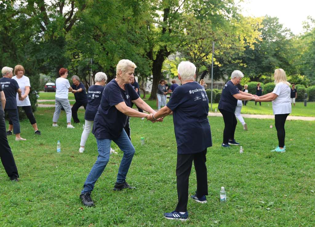 Umirovljenici treniraju / Foto: Fena