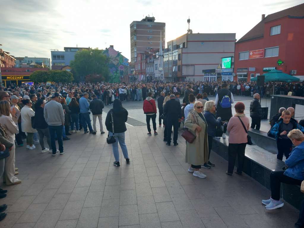 Prijedorčani se oprostili od Halida Bešlića