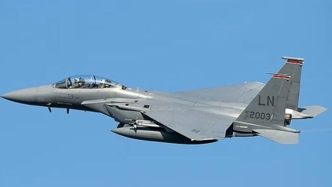 f15
