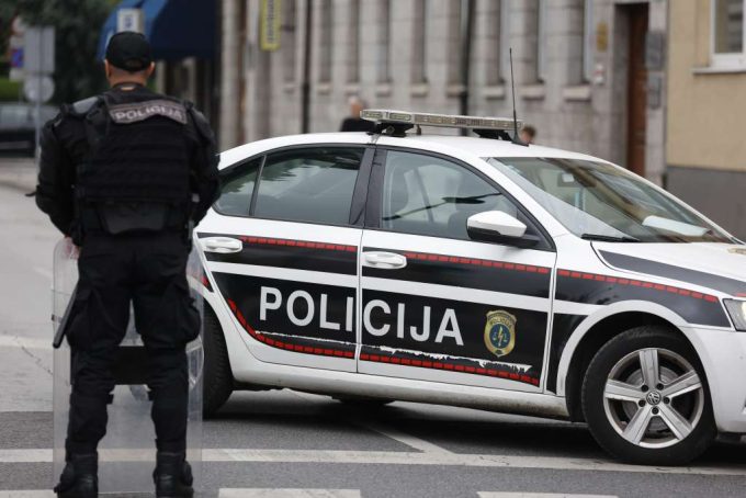 policija