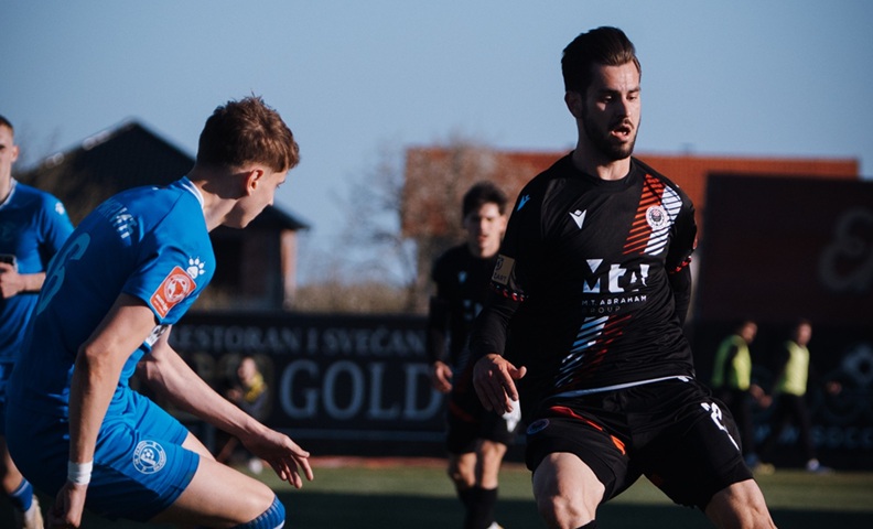 Odluka pada u Mostaru: Radnik i Zrinjski bez golova u prvom polufinalu Odluka pada u Mostaru: Radnik i Zrinjski bez golova u prvom polufinalu