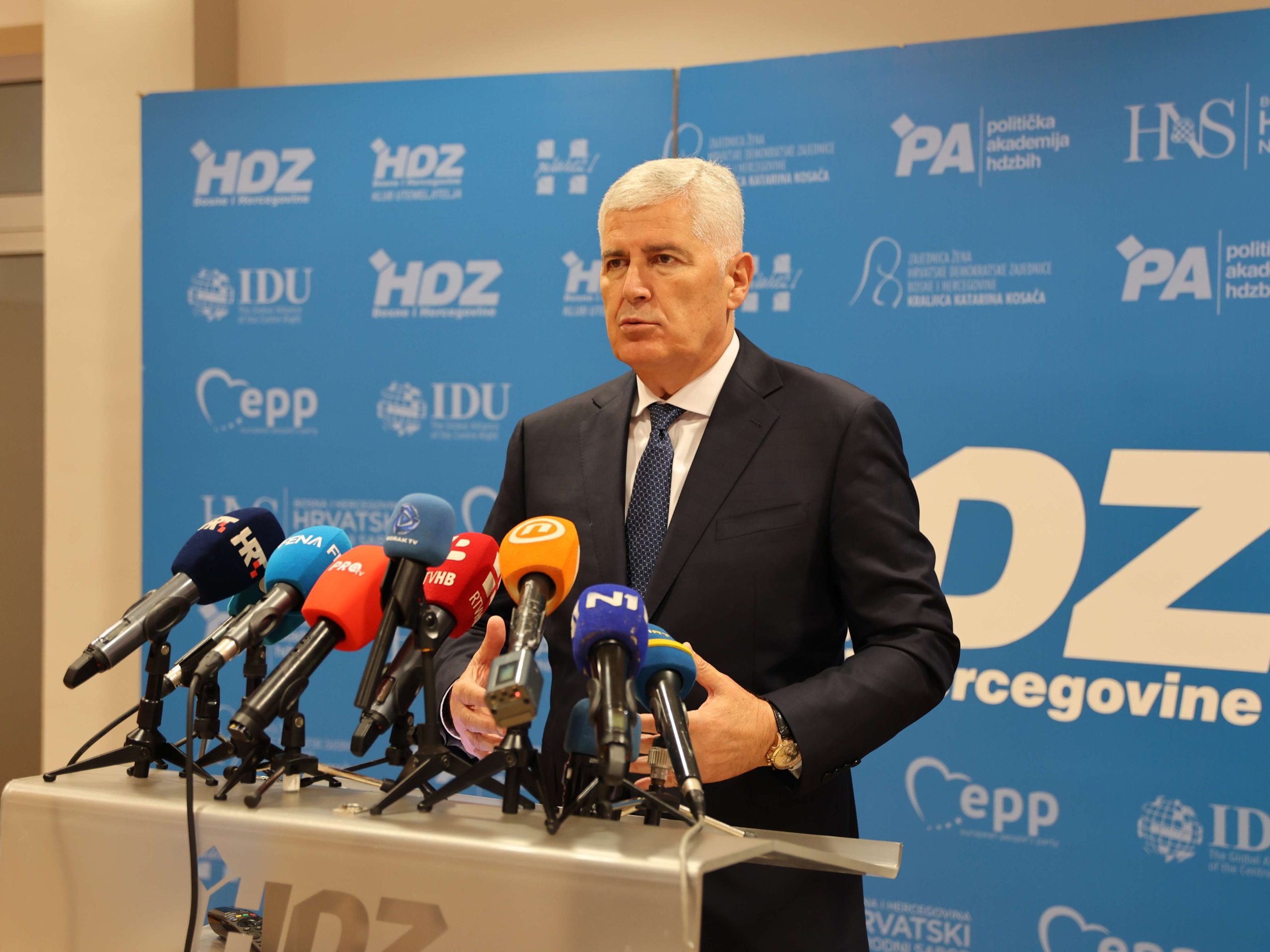 Čović nakon sjednice HDZ-a BiH: Predizborna kampanja će biti prljava, ali mi se nećemo valjati u blatu prošlosti