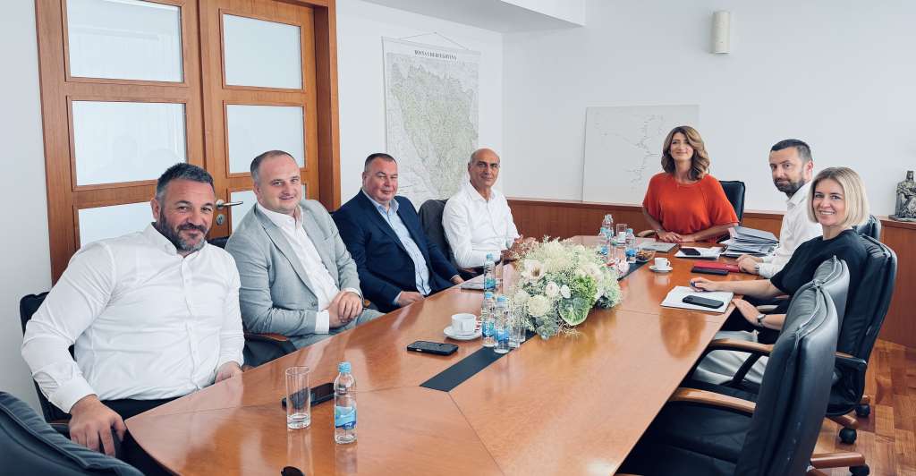 Sastanak ministrice Katić i JP Ceste FBiH – o projektima modernizacije magistralnih cesta Sastanak ministrice Katić i JP Ceste FBiH – o projektima modernizacije magistralnih cesta