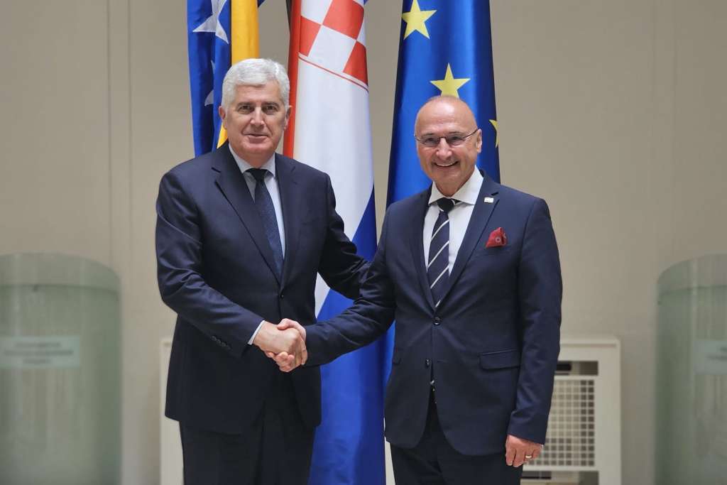 Čović se sastao s hrvatskim šefom diplomacije: Nastavak suradnje i redovitog političkog dijaloga Čović se sastao s hrvatskim šefom diplomacije: Nastavak suradnje i redovitog političkog dijaloga