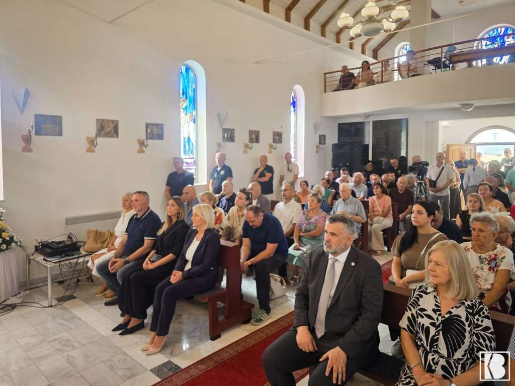 Krišto na središnjoj svečanosti obilježavanja Dana sv. Ilije proroka u Bosanskom Grahovu Krišto na središnjoj svečanosti obilježavanja Dana sv. Ilije proroka u Bosanskom Grahovu