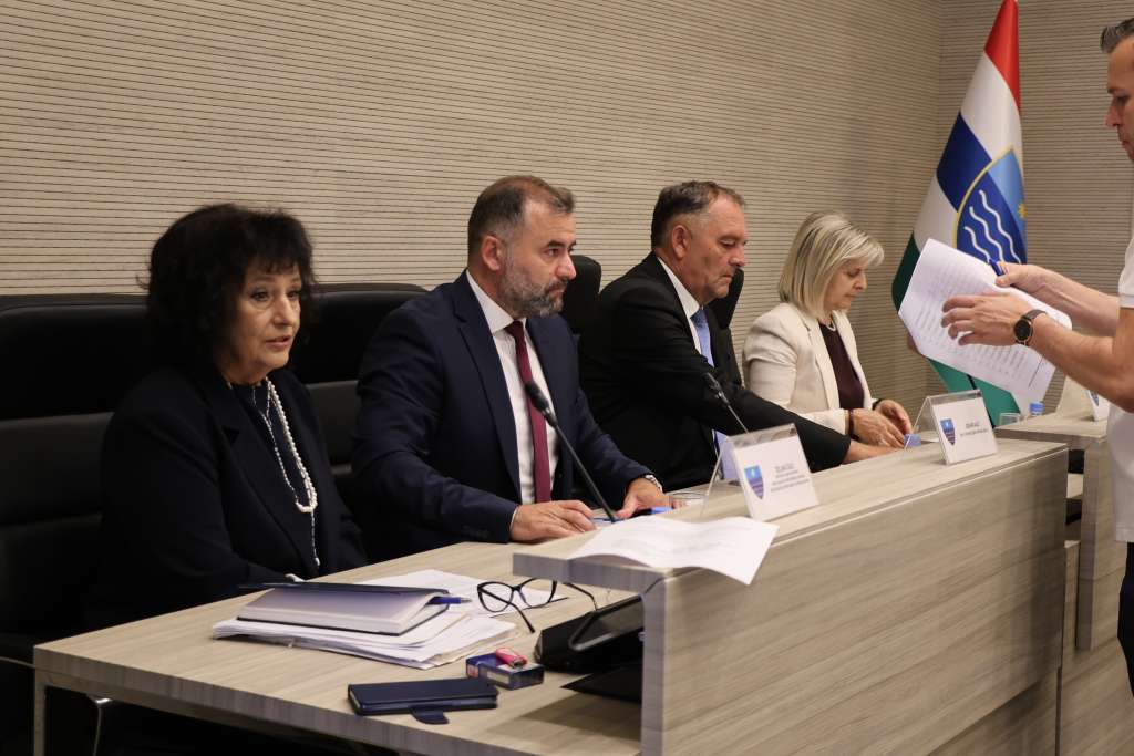 Skupština HNŽ-a: Nasilje u obitelji i nasilje nad ženama zahtijevaju snažniji odgovor institucija Skupština HNŽ-a: Nasilje u obitelji i nasilje nad ženama zahtijevaju snažniji odgovor institucija
