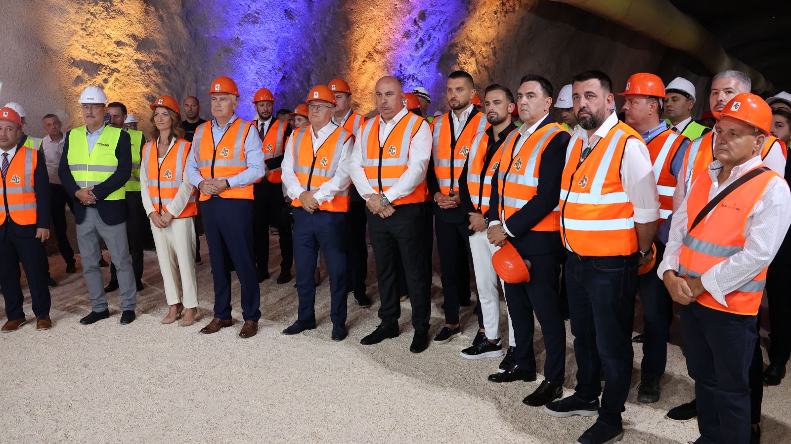 Probijena desna cijev tunela Kvanj na Koridoru Vc: Veliki korak prema povezivanju Mostara i Počitelja Probijena desna cijev tunela Kvanj na Koridoru Vc: Veliki korak prema povezivanju Mostara i Počitelja