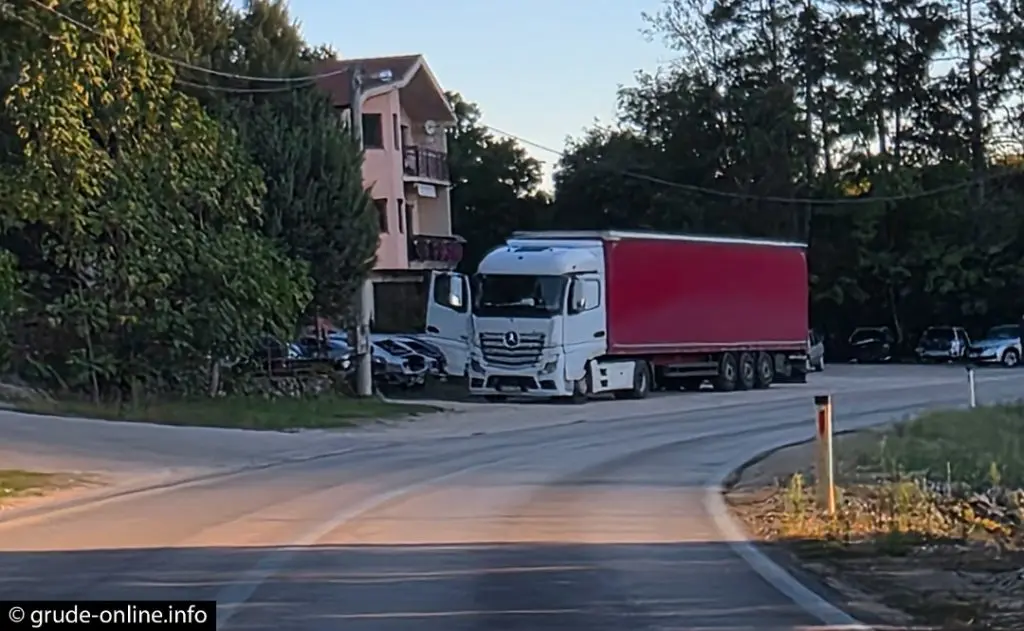 U Grudama “pao” kamion s velikom količinom droge