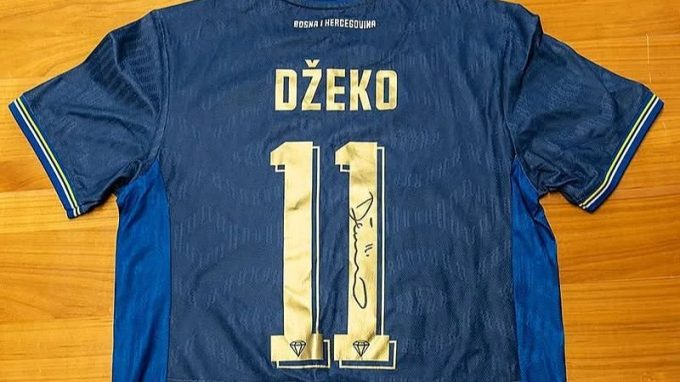 dzeko dres