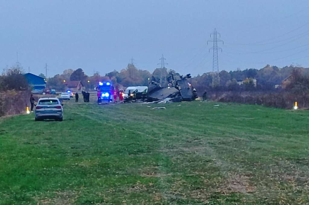 Dan žalosti u Brčkom: Četiri talijanska EUFOR-ovca poginula u padu helikoptera Dan žalosti u Brčkom: Četiri talijanska EUFOR-ovca poginula u padu helikoptera