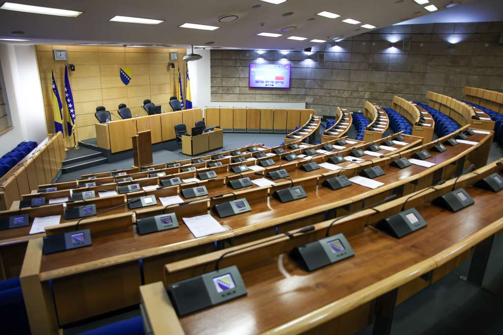 SIP potvrdio: SDA najjača sa 31 mandatom, 12 stranaka u FBiH Parlamentu SIP potvrdio: SDA najjača sa 31 mandatom, 12 stranaka u FBiH Parlamentu