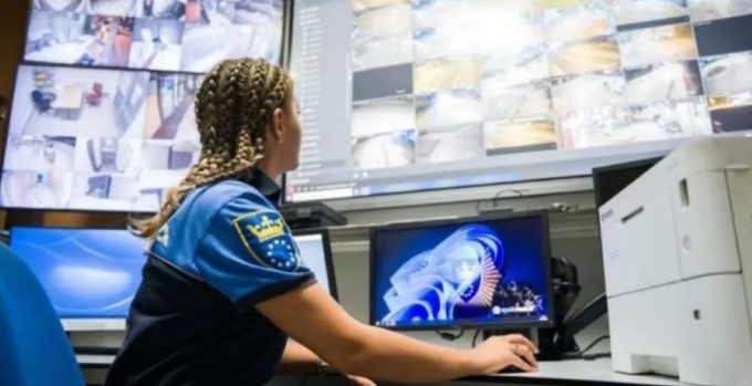 Policija